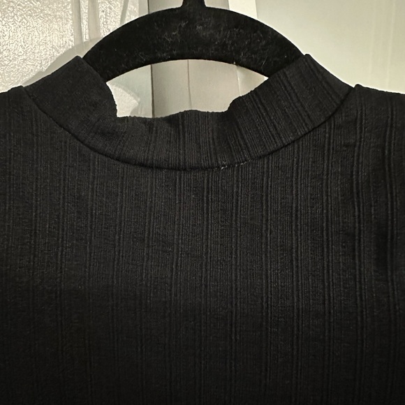 Open back top - Picture 3 of 3